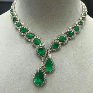 The Best Emerald Jewelry Designs Inspired by Nature