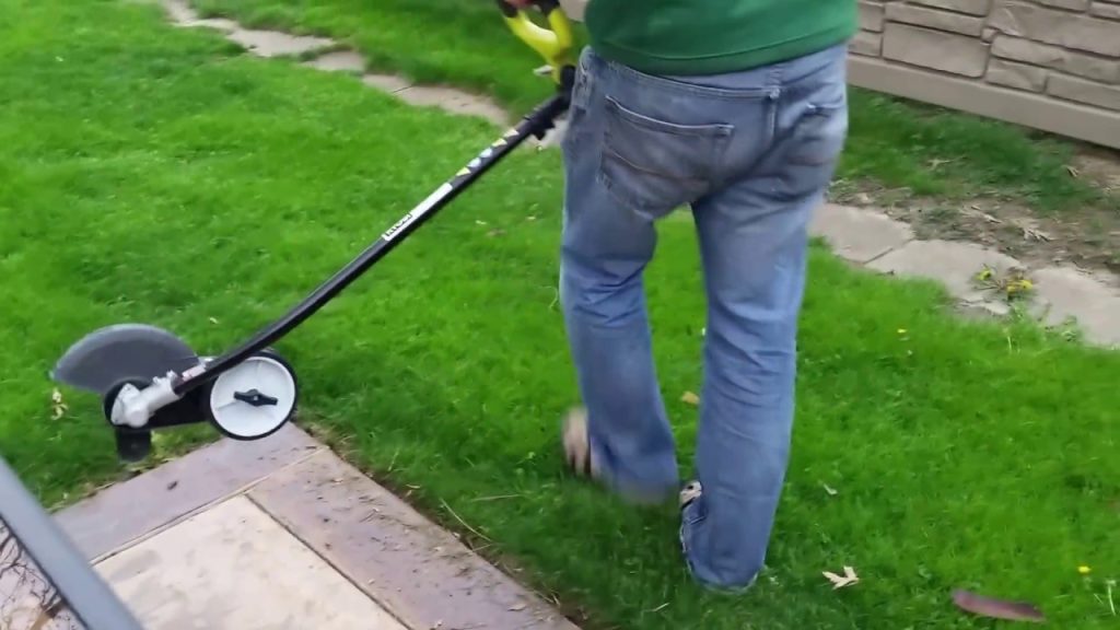 Cordless Push Edger Reviews: Power and Convenience Compared